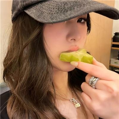 葛洛莉亚·贝尔